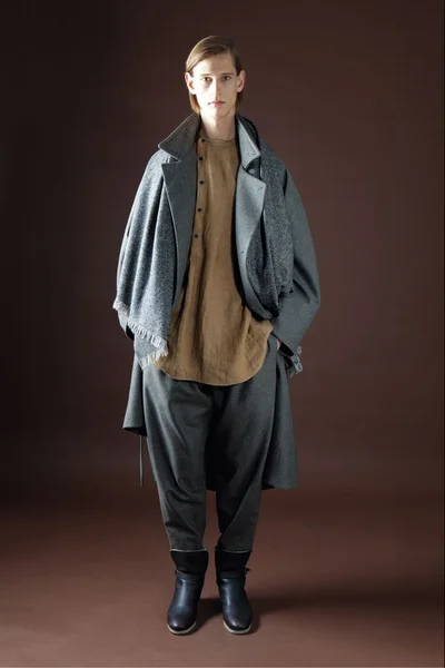 Look 15